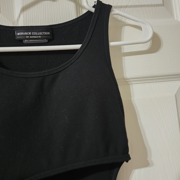 Alphalete Monarch Collection Ribbed Side Cut Out Bodysuit, Padded Cups, EUC! - Picture 4 of 15